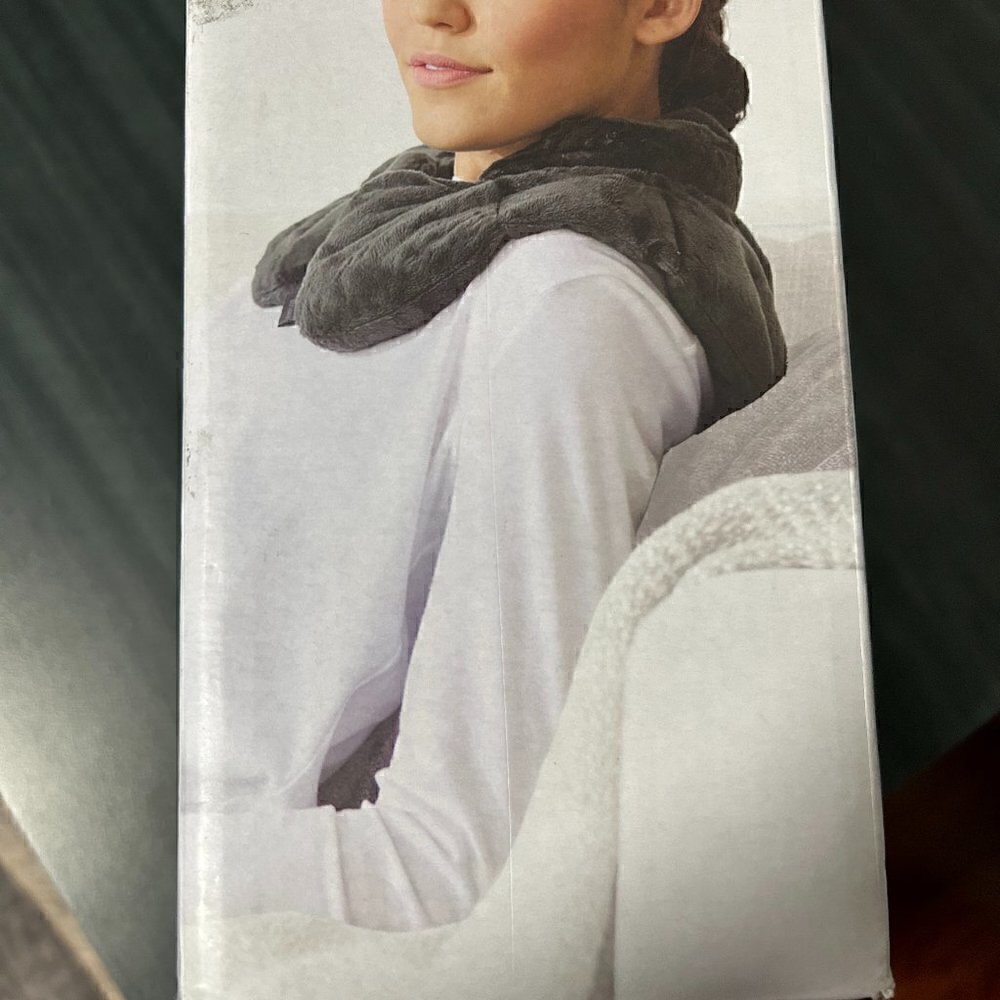 Sharper Image Heated Neck & Shoulder Wrap New in Box